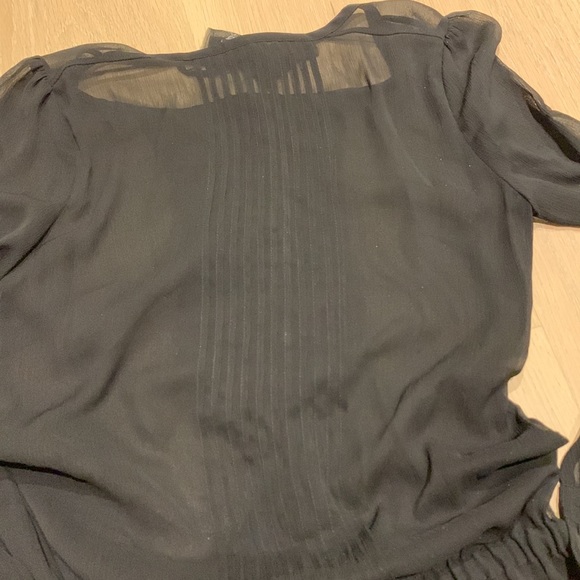 Never worn sheer blouse - Picture 6 of 7